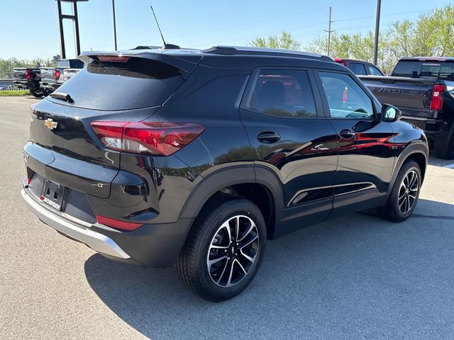 Used 2024 Chevrolet TrailBlazer LT AWD/4WD image 5