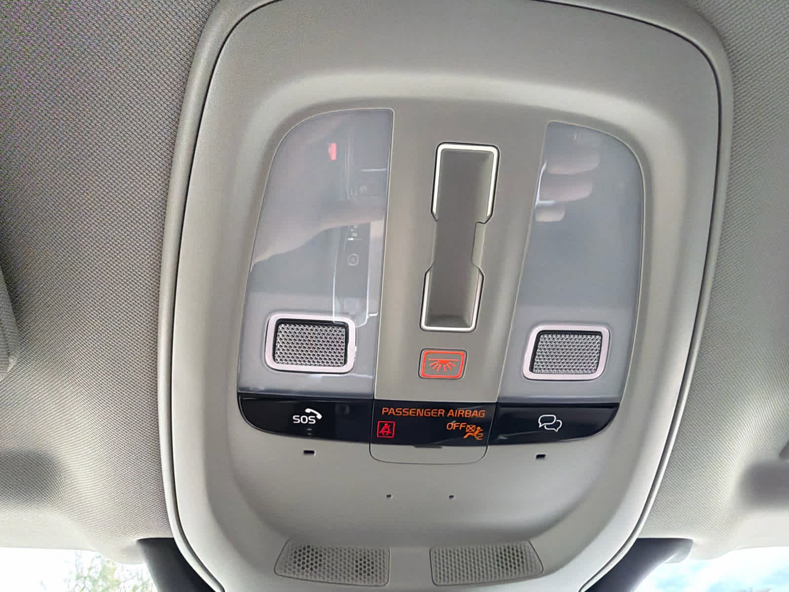 Certified 2025 Volvo XC90 B6 Plus image 69