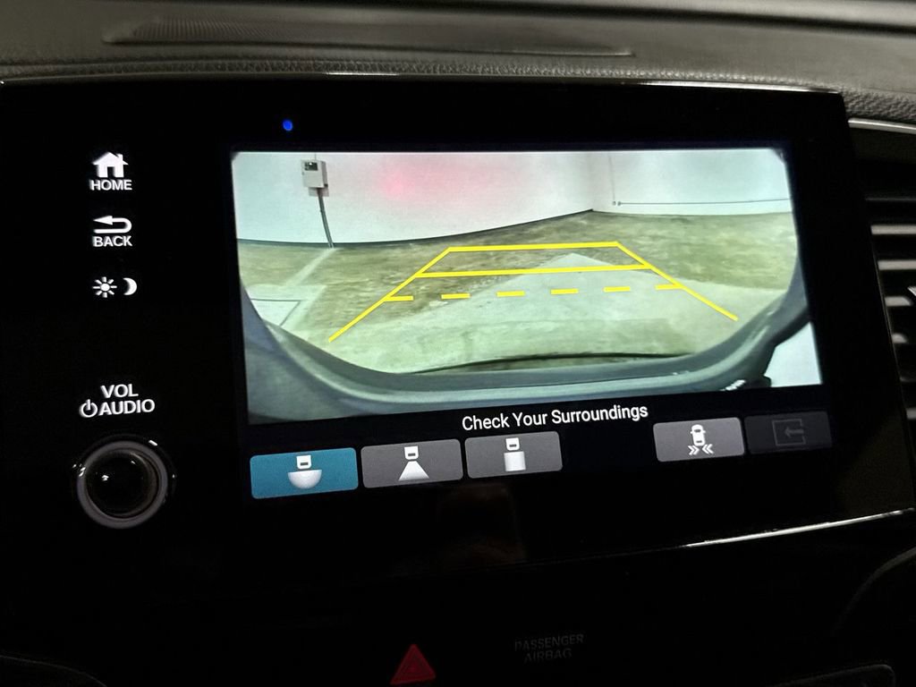 Used 2022 Honda Pilot Touring image 16