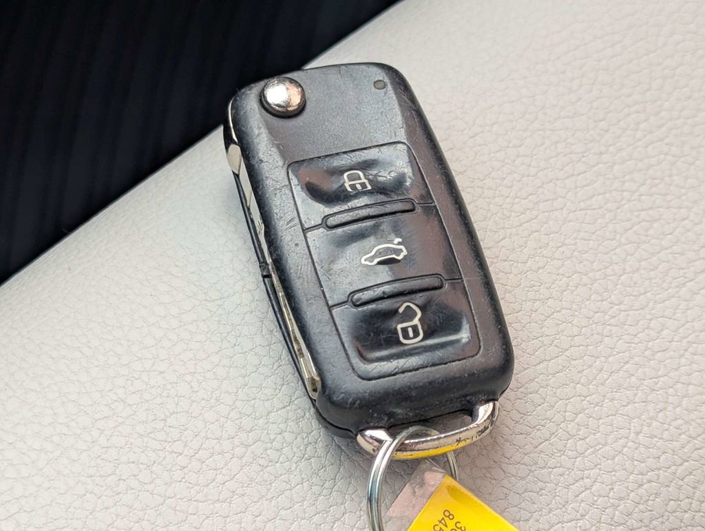 Used 2016 Volkswagen Jetta Sport image 27