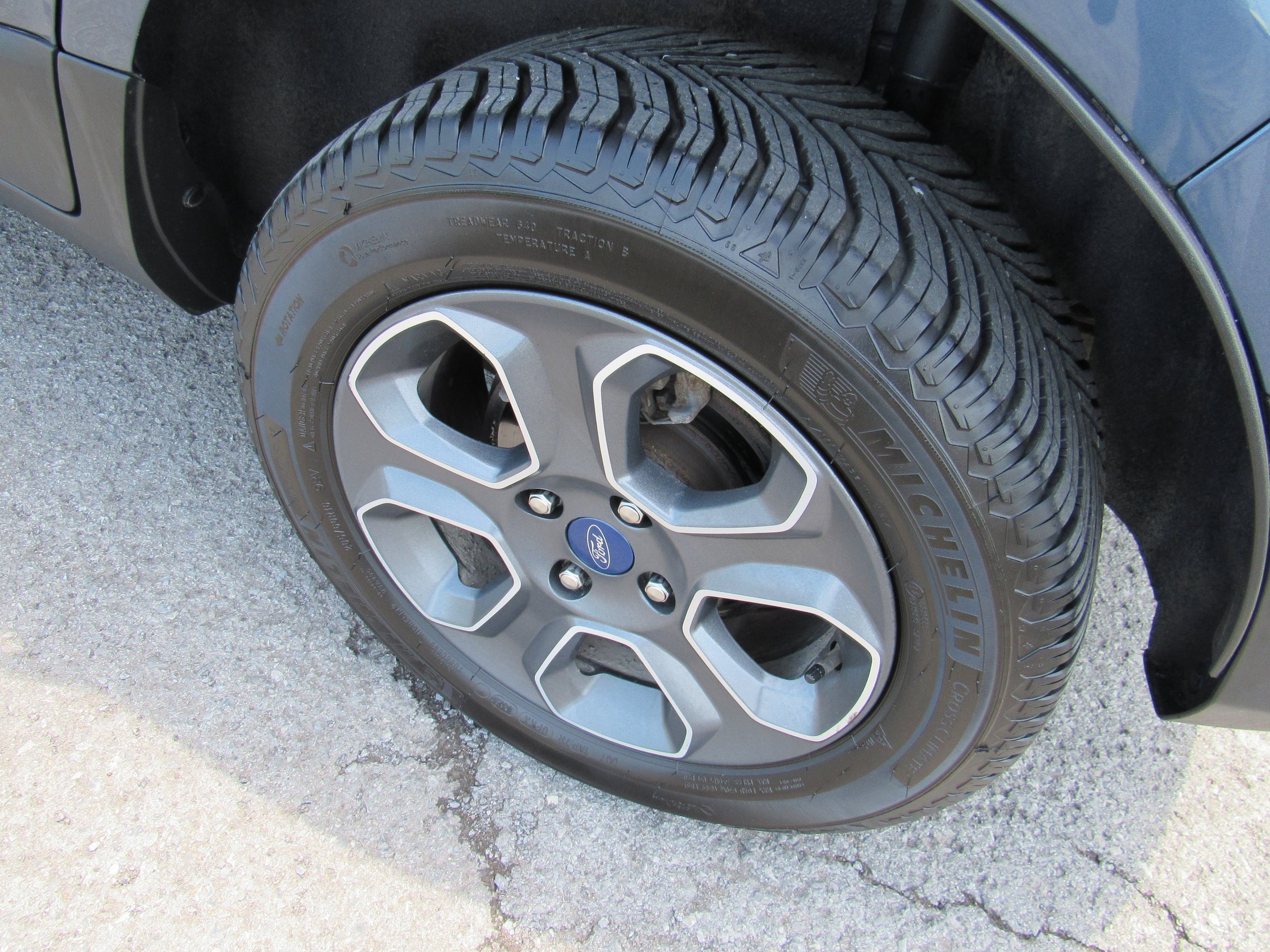 Used 2021 Ford EcoSport S AWD/4WD image 9