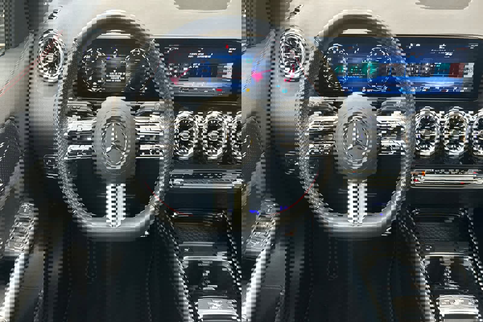 Certified 2025 Mercedes-Benz GLA 250 image 13