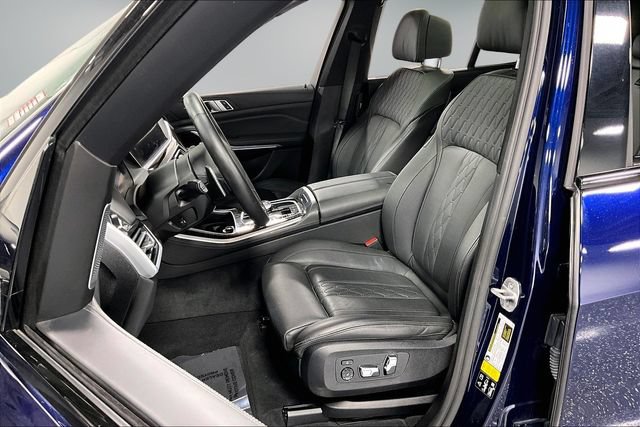 Used 2021 BMW X5 M50i w/ Executive Package AWD/4WD image 21