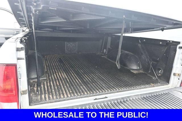 Used 2017 RAM 1500 Express RWD image 30