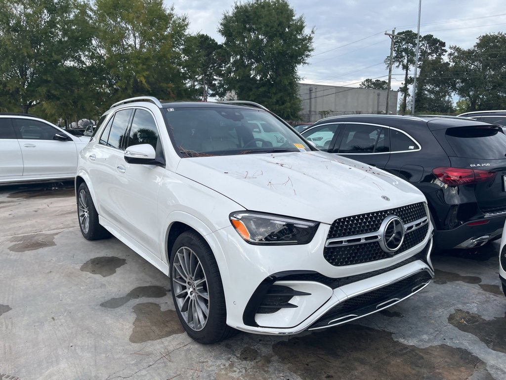 Certified 2025 Mercedes-Benz GLE 450 4MATIC image 3