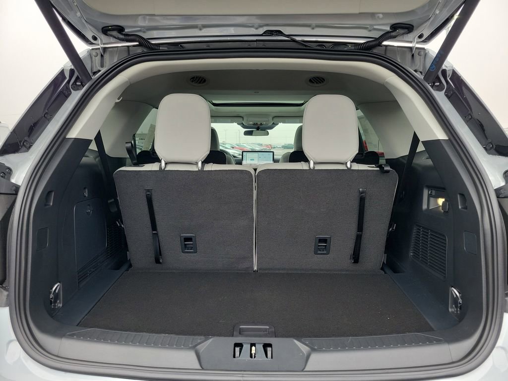 New 2026 Ford Explorer Active w/ Active Comfort Package image 10