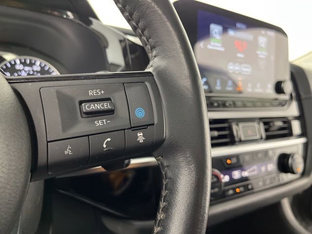 Used 2023 Nissan Pathfinder SL w/ SL Premium Package AWD/4WD image 22