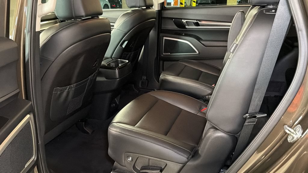 Used 2023 Kia Telluride S AWD/4WD image 15