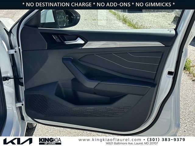Used 2024 Volkswagen Jetta SEL FWD image 15