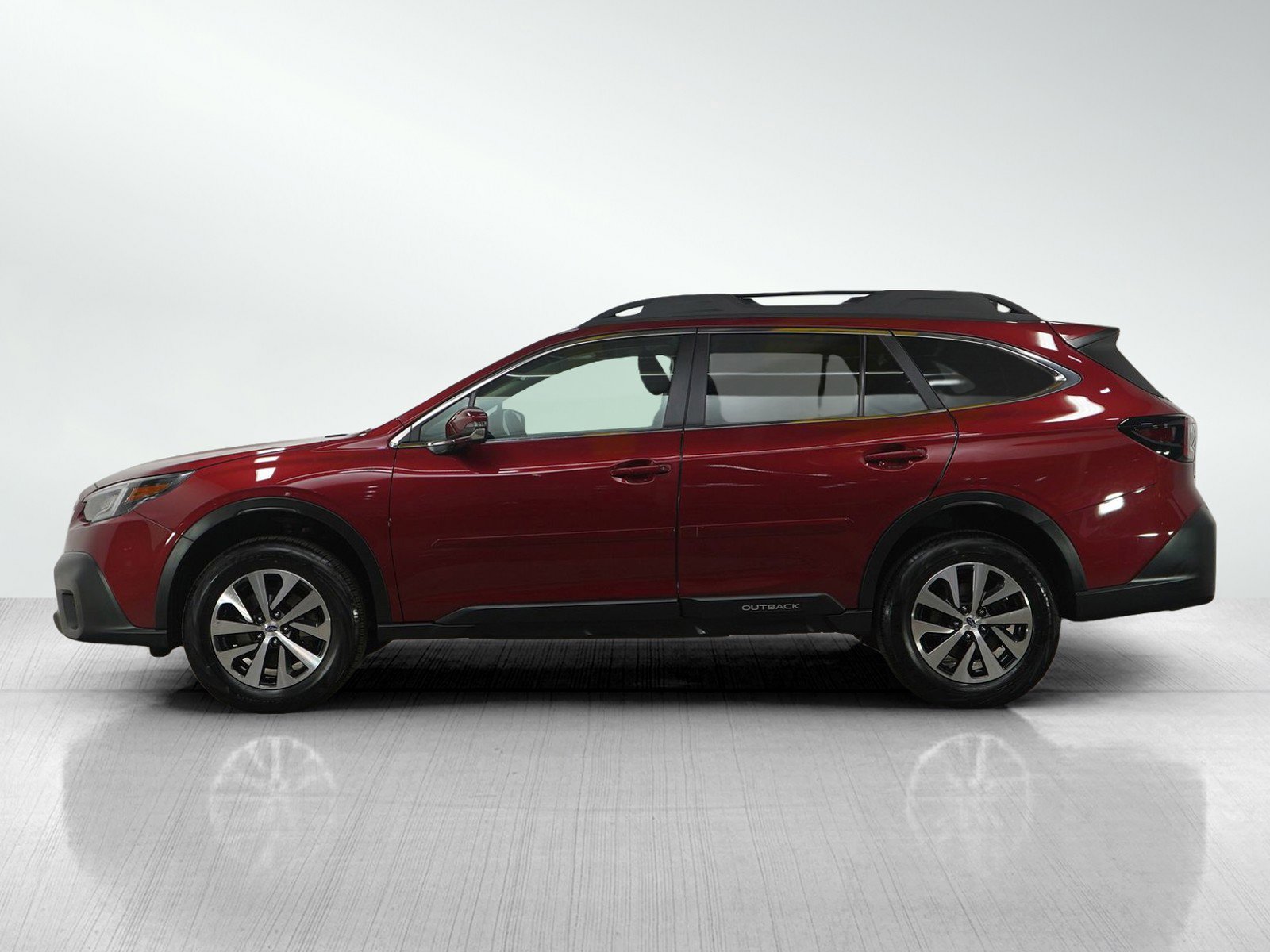 Used 2022 Subaru Outback Premium image 2