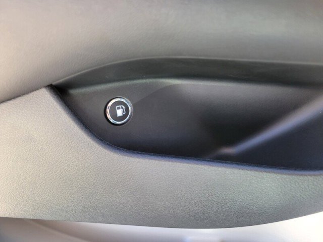 Used 2023 Chrysler Pacifica Touring-L image 31