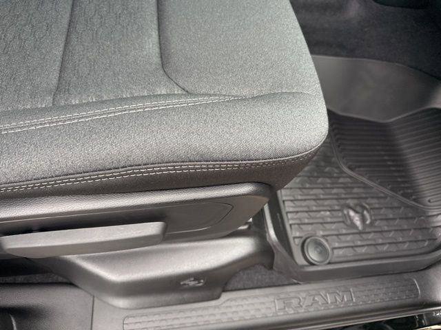 New 2026 RAM 1500 Classic Warlock image 38