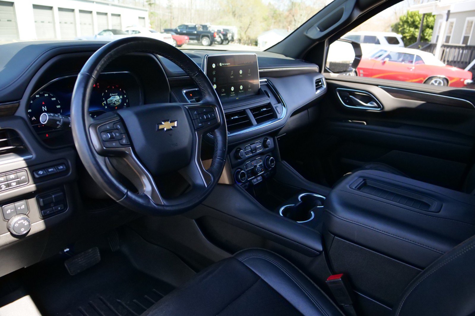 Used 2022 Chevrolet Tahoe High Country AWD/4WD image 2