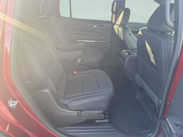 New 2027 Chevrolet Traverse LT w/ Driver Confidence Package FWD image 10