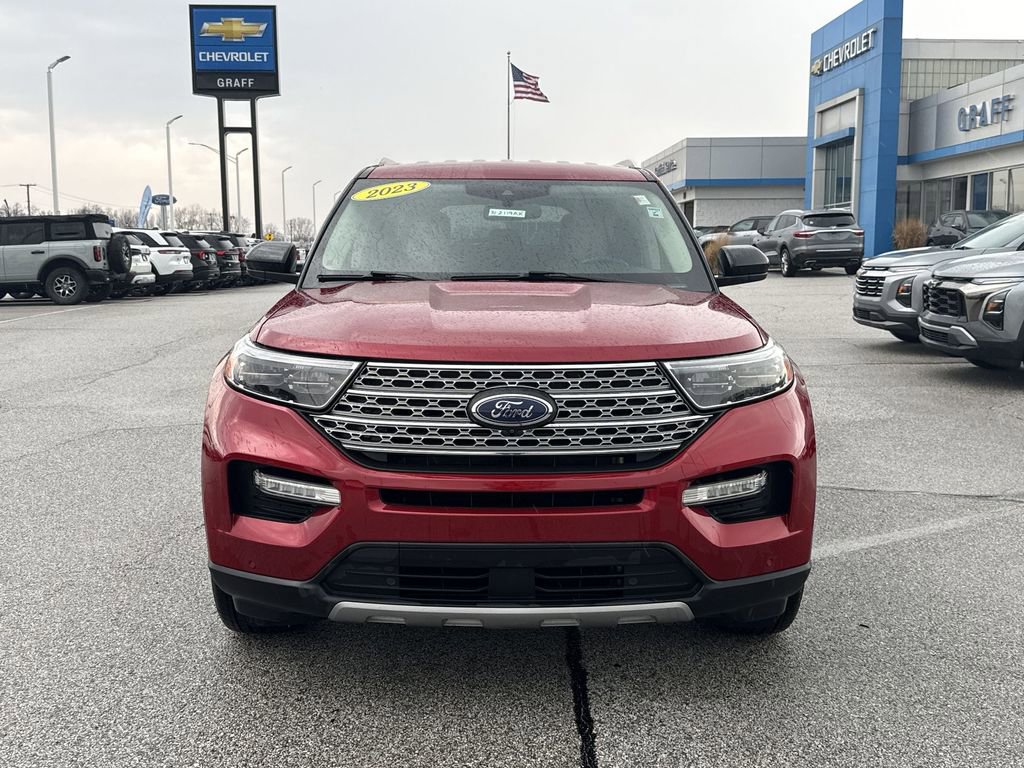 Used 2023 Ford Explorer Limited image 3