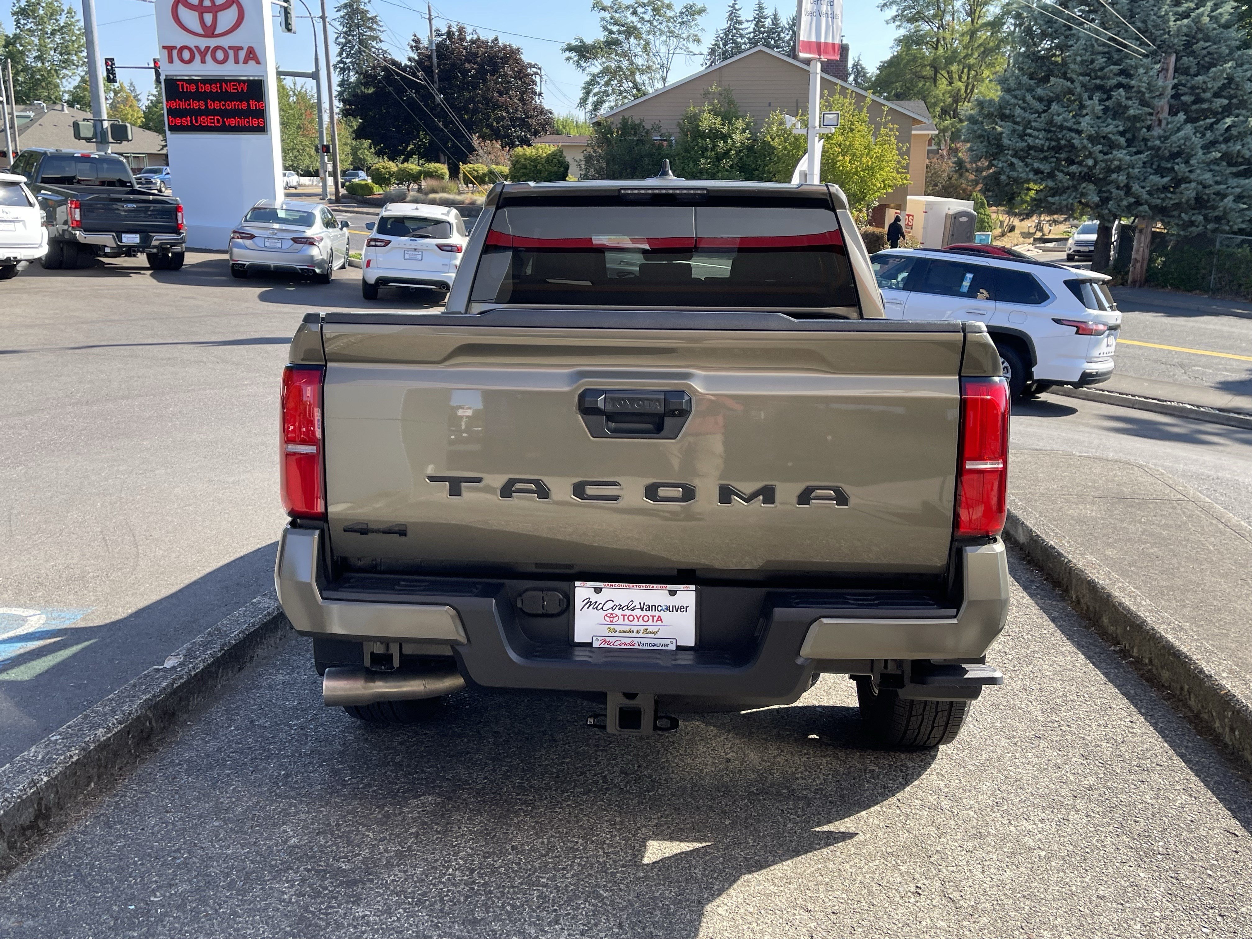 Certified 2026 Toyota Tacoma TRD Sport AWD/4WD image 5