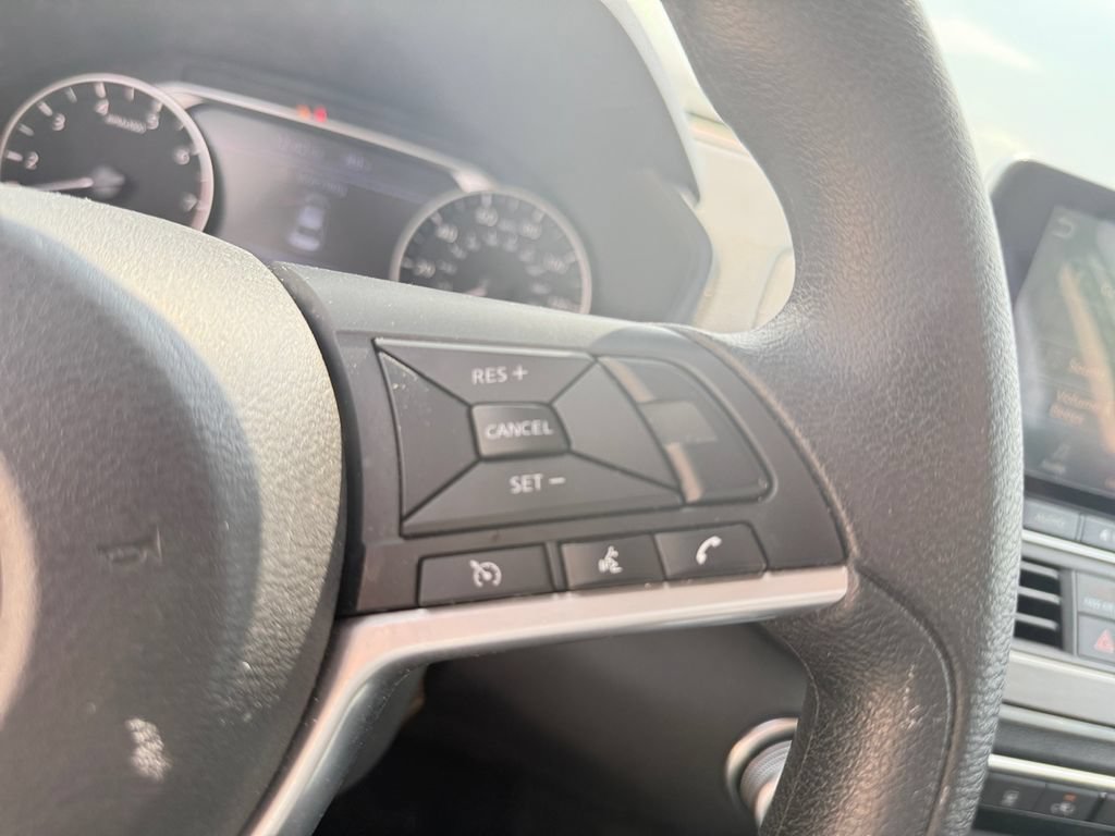Used 2025 Nissan Altima 2.5 SV AWD/4WD image 16
