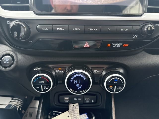 Certified 2026 Hyundai Venue SEL image 31