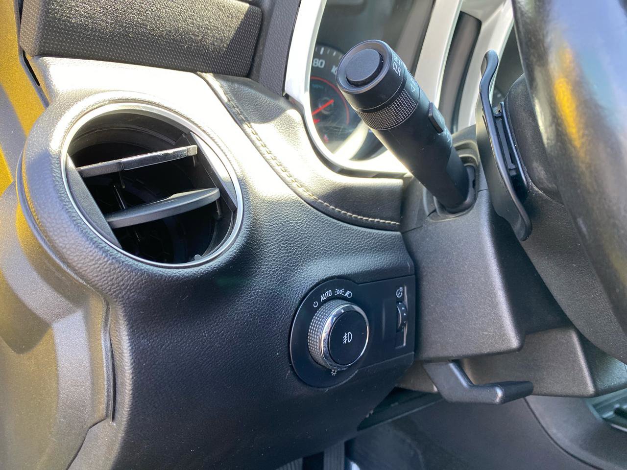 Used 2015 Chevrolet Camaro LT RWD image 34
