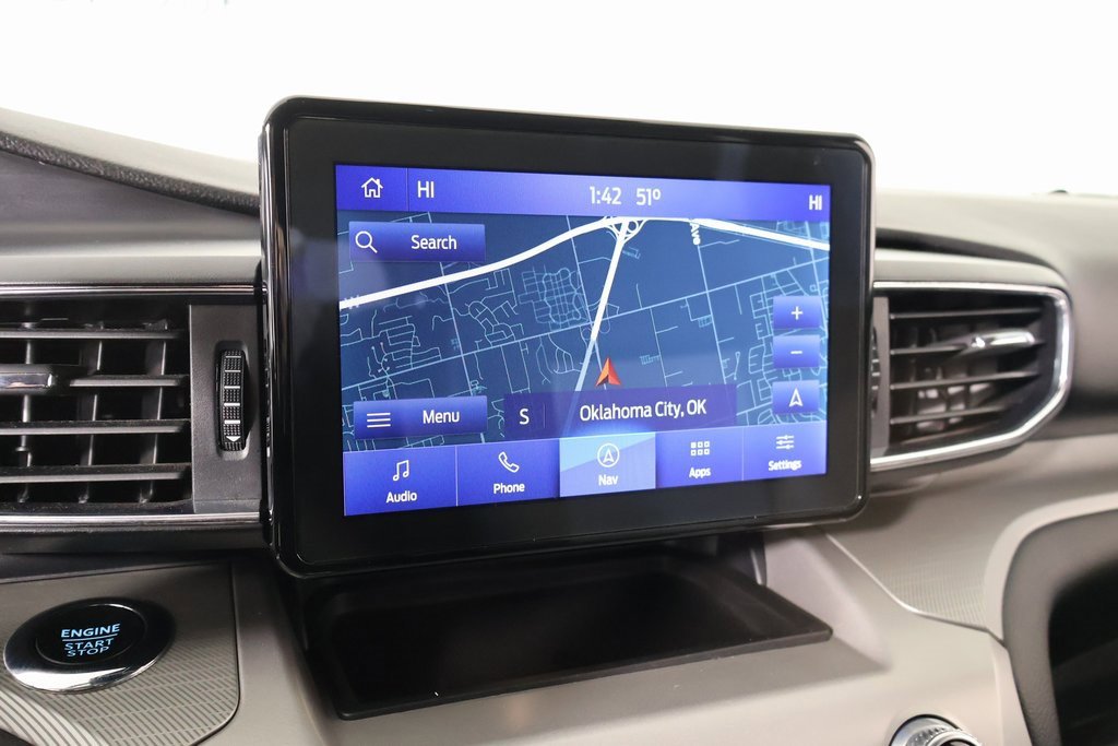 Used 2022 Ford Explorer XLT w/ Equipment Group 202A image 7