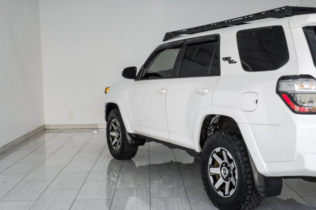 Used 2020 Toyota 4Runner TRD Off-Road AWD/4WD image 63