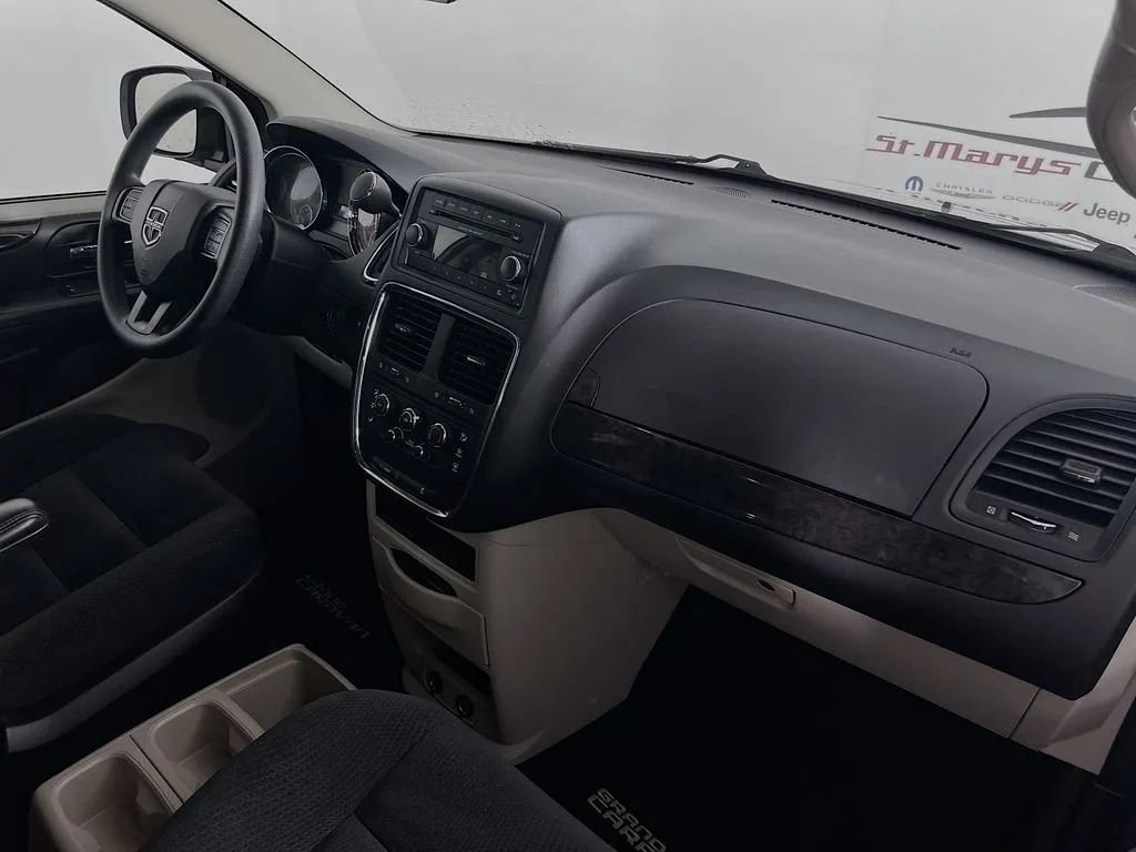 Used 2016 Dodge Grand Caravan SE w/ Quick Order Package 29E SE FWD image 28
