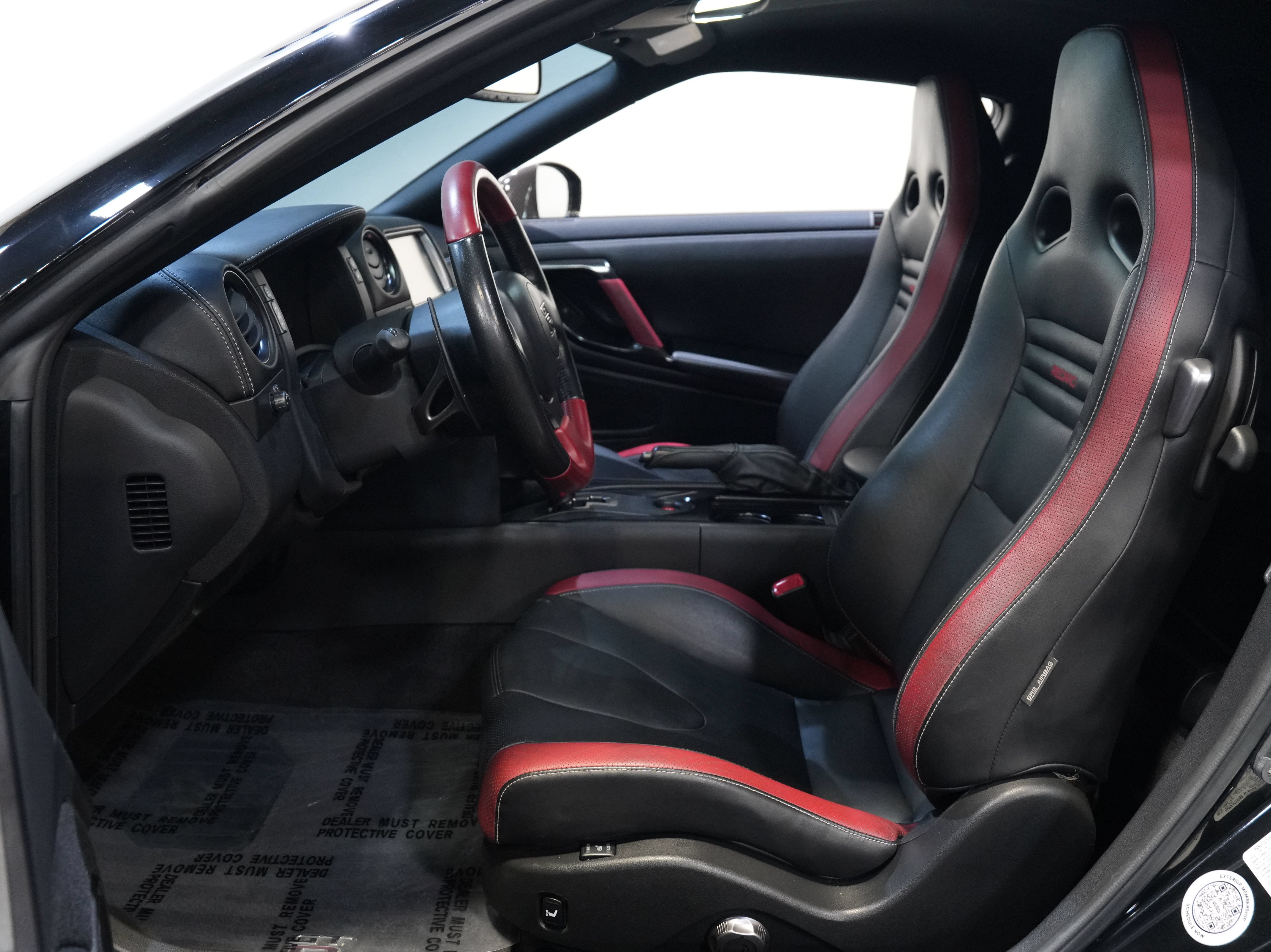 Used 2015 Nissan GT-R Black Edition AWD/4WD image 27