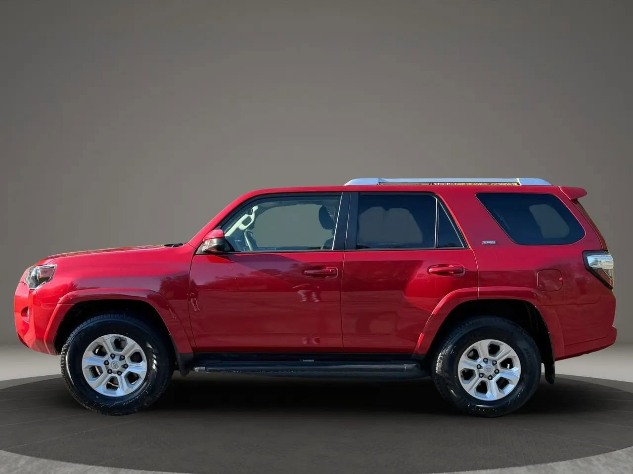 Used 2014 Toyota 4Runner SR5 image 7