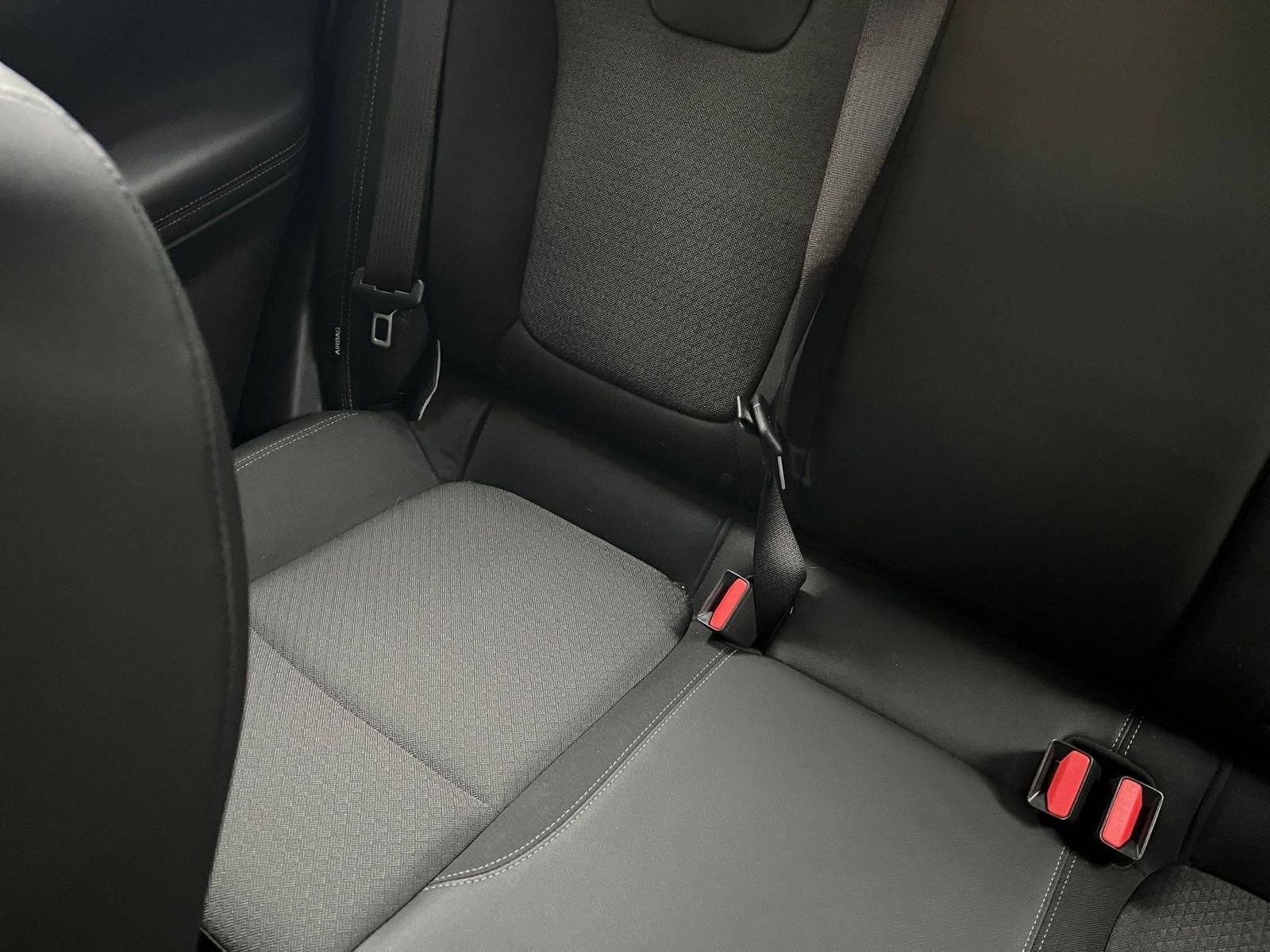 Used 2025 Buick Encore GX Preferred image 40