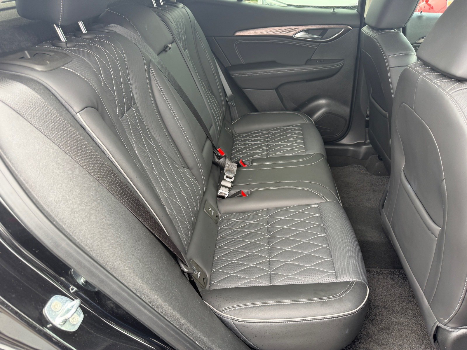 Used 2023 Buick Envision Avenir AWD/4WD image 29