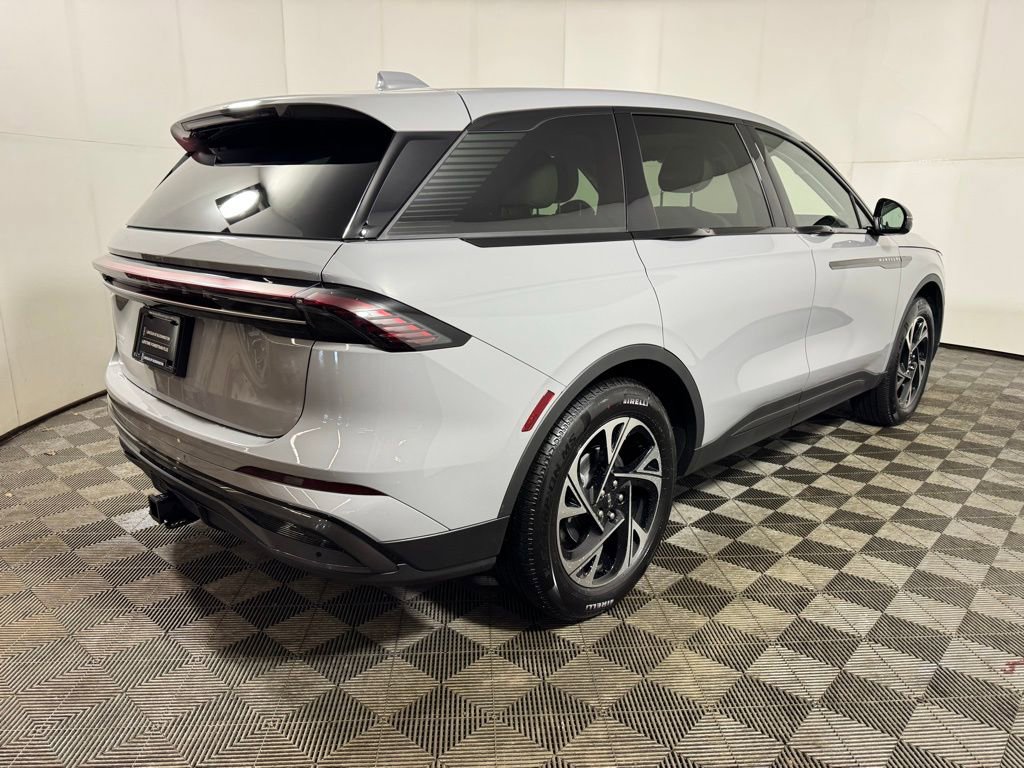 New 2026 Lincoln Nautilus Premier w/ Equipment Group 102A AWD/4WD image 3