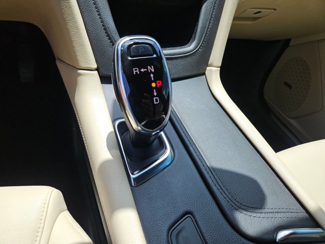 Used 2017 Cadillac XT5 FWD w/ LPO, Wheel Lock Package image 17