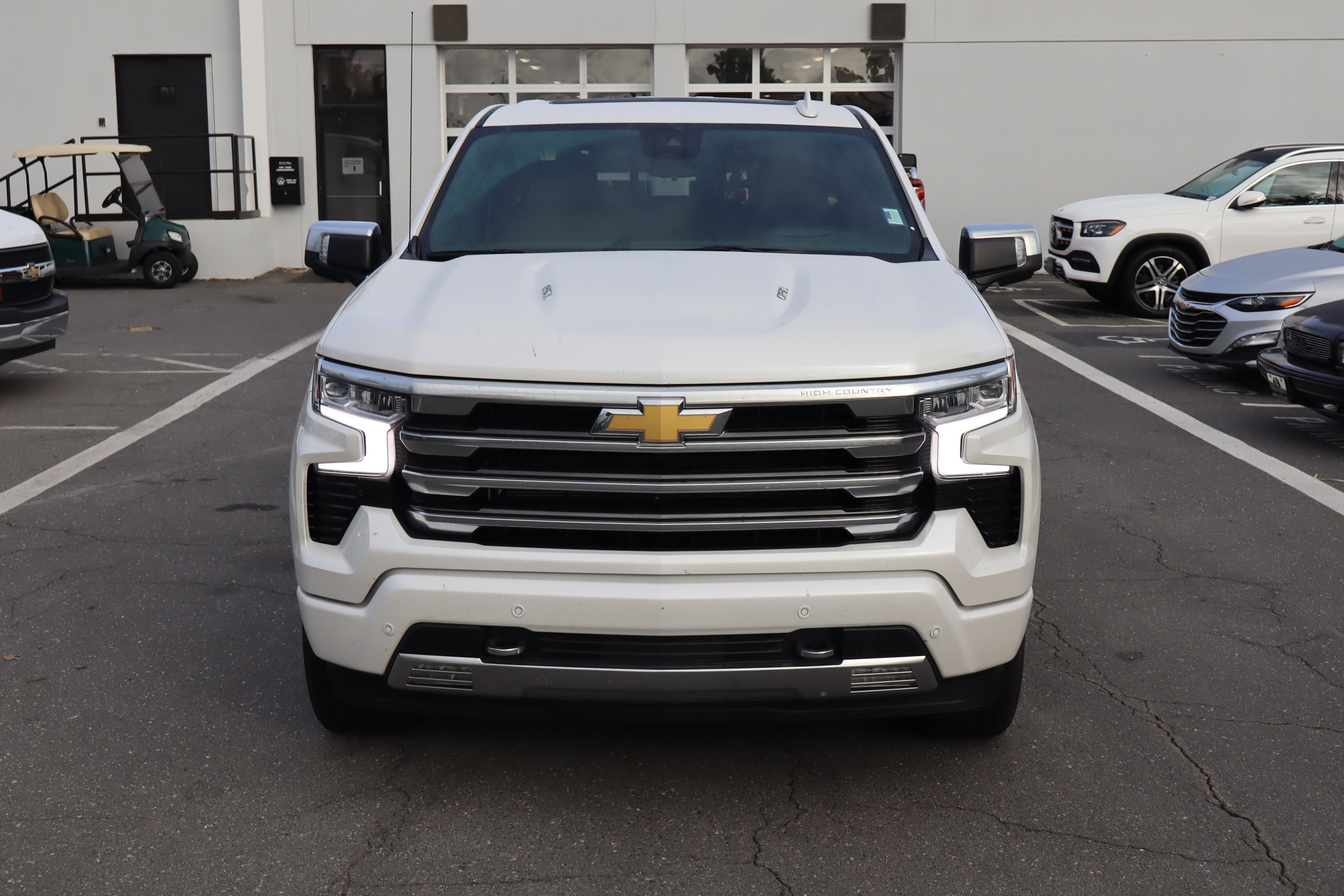 Certified 2025 Chevrolet Silverado 1500 High Country image 3