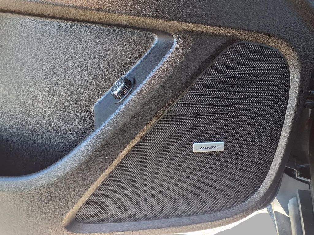 Used 2019 Chevrolet Traverse LT w/ LT Premium Package image 21