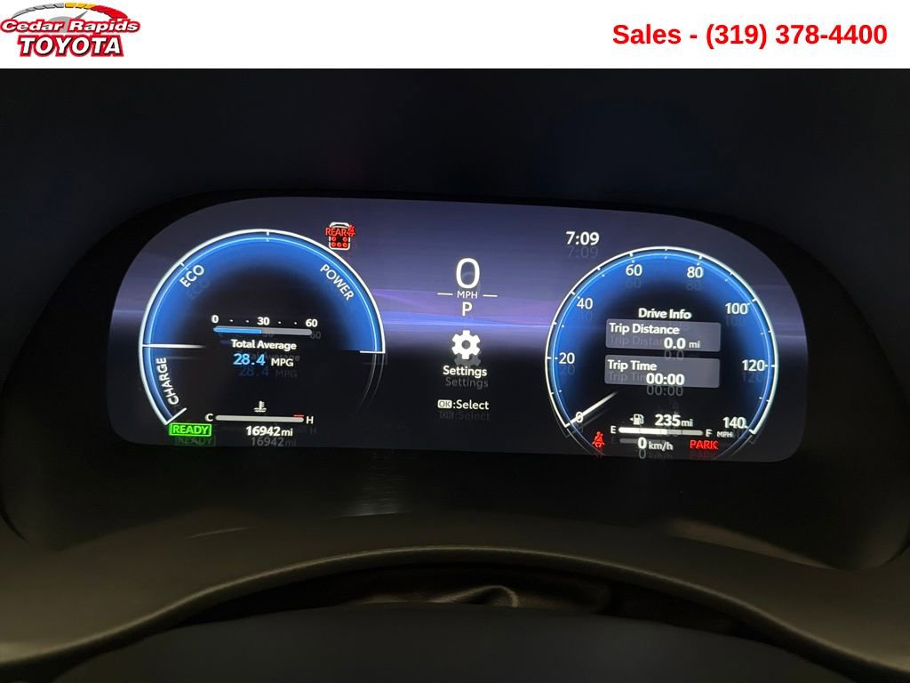 Used 2023 Toyota Highlander Limited image 16