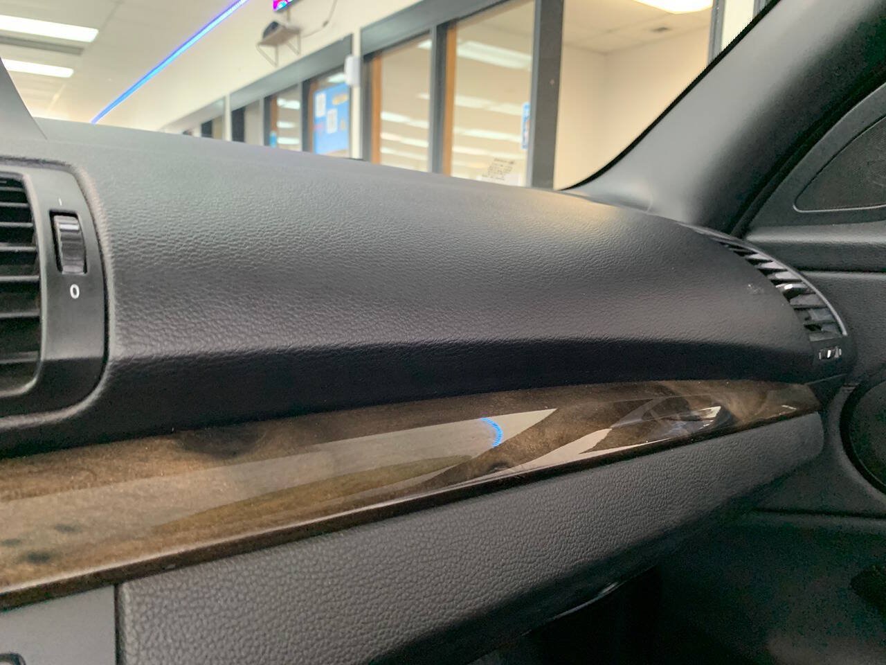 Used 2012 BMW 128i Convertible RWD image 19