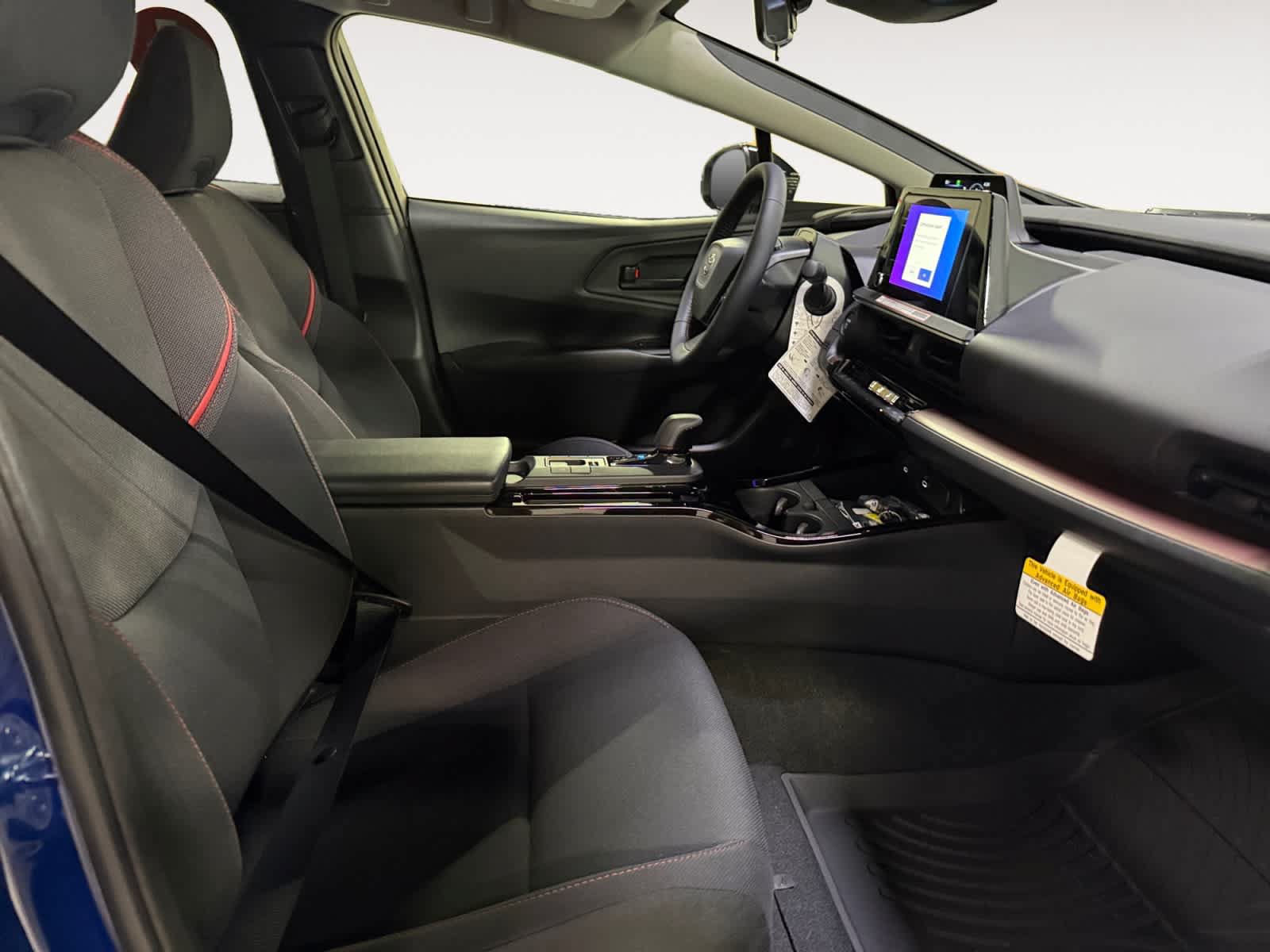 New 2027 Toyota Prius Plug-In Hybrid FWD image 19