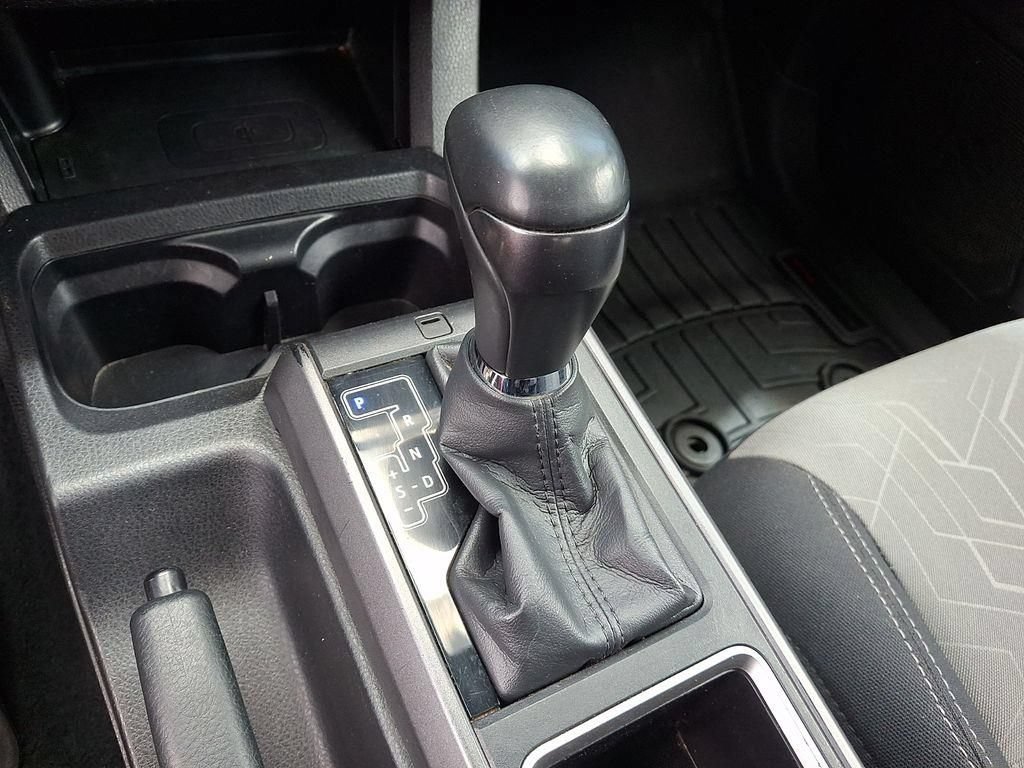 Used 2023 Toyota Tacoma TRD Off-Road AWD/4WD image 19