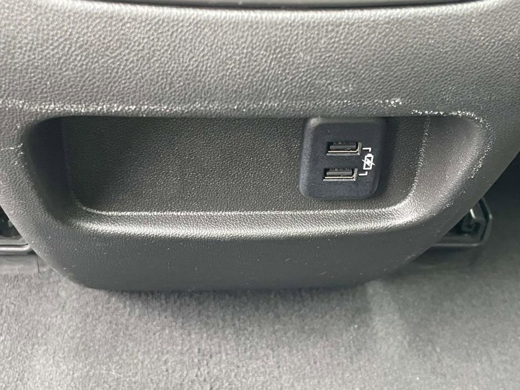 Used 2018 Cadillac XT5 Luxury w/ Driver Awareness Package image 13