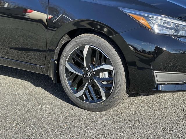 New 2025 Nissan Versa SR w/ Trunk Package FWD image 7