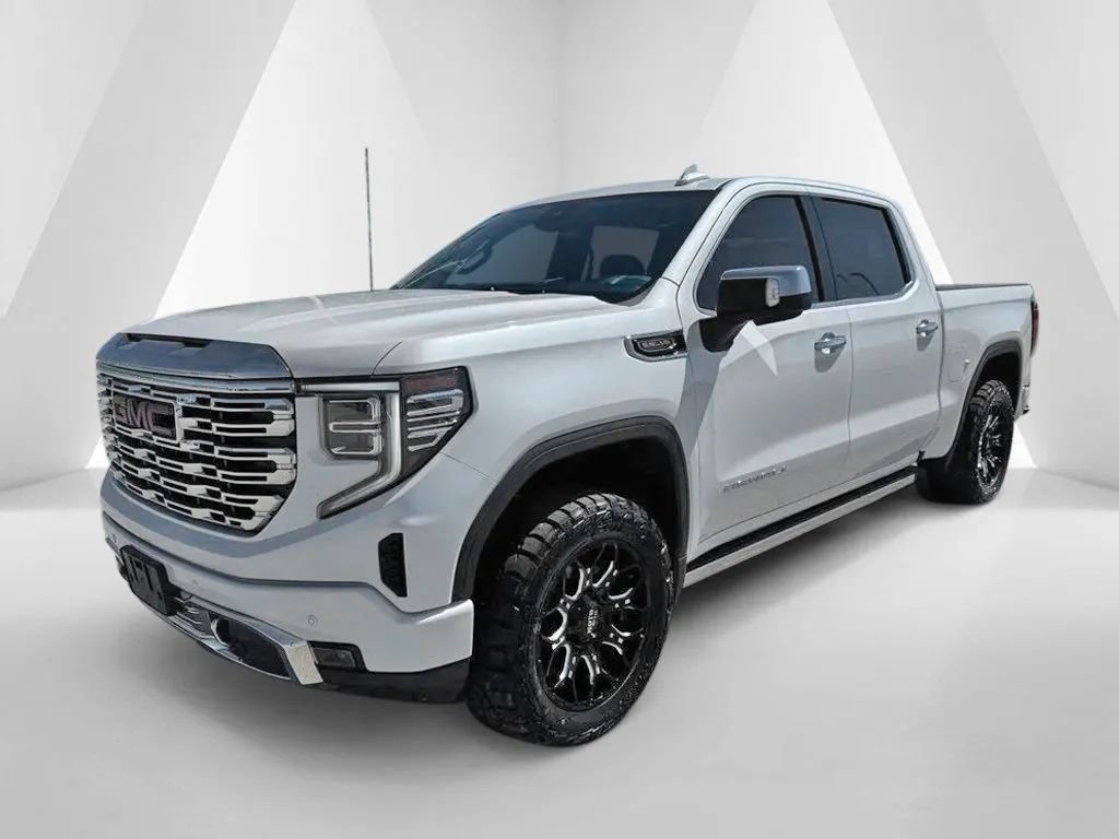Used 2024 GMC Sierra 1500 Denali AWD/4WD image 3