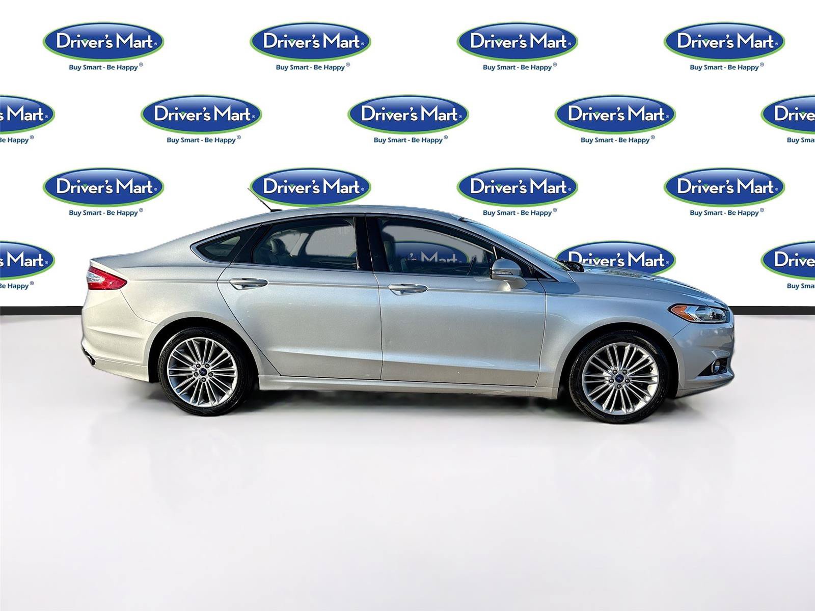 Used 2014 Ford Fusion SE w/ Equipment Group 202A FWD image 8
