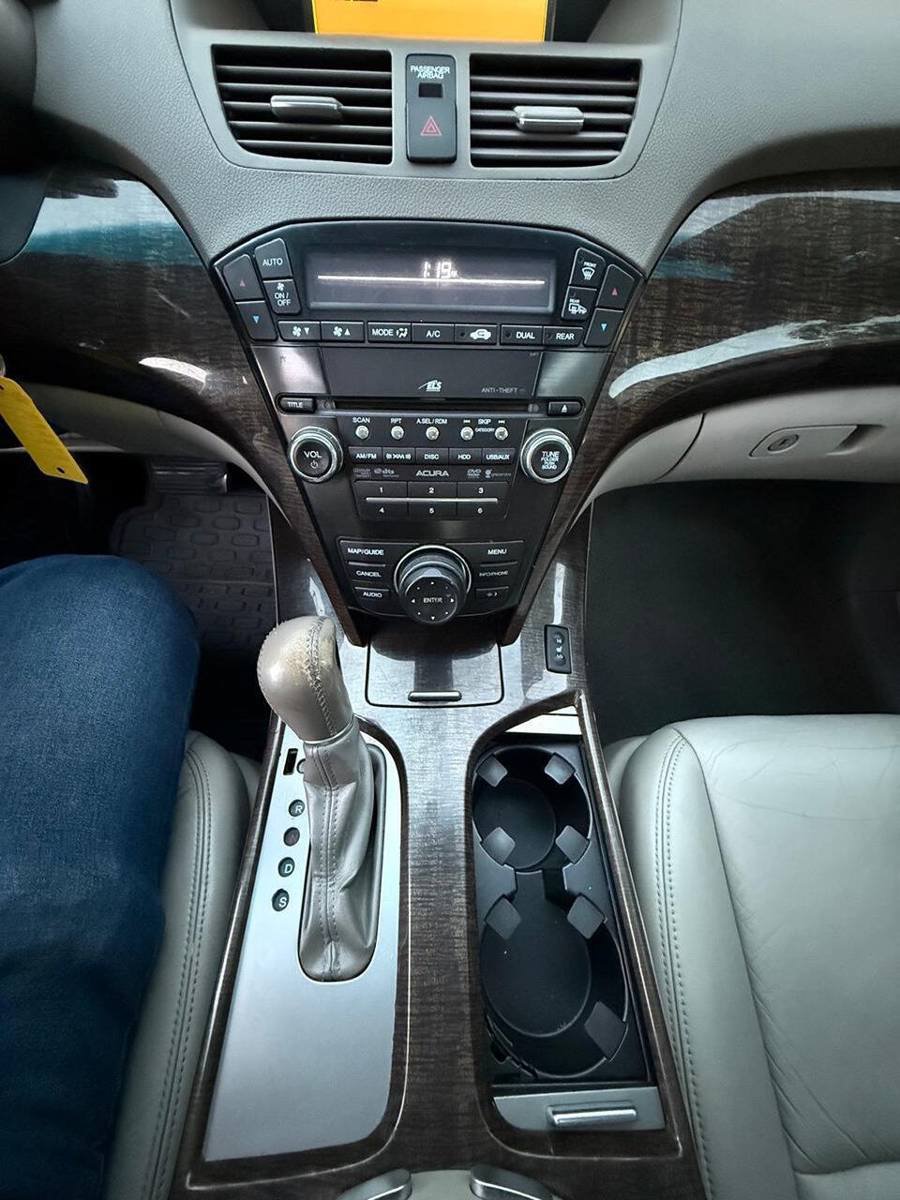 Used 2011 Acura MDX w/ Technology Package AWD/4WD image 19