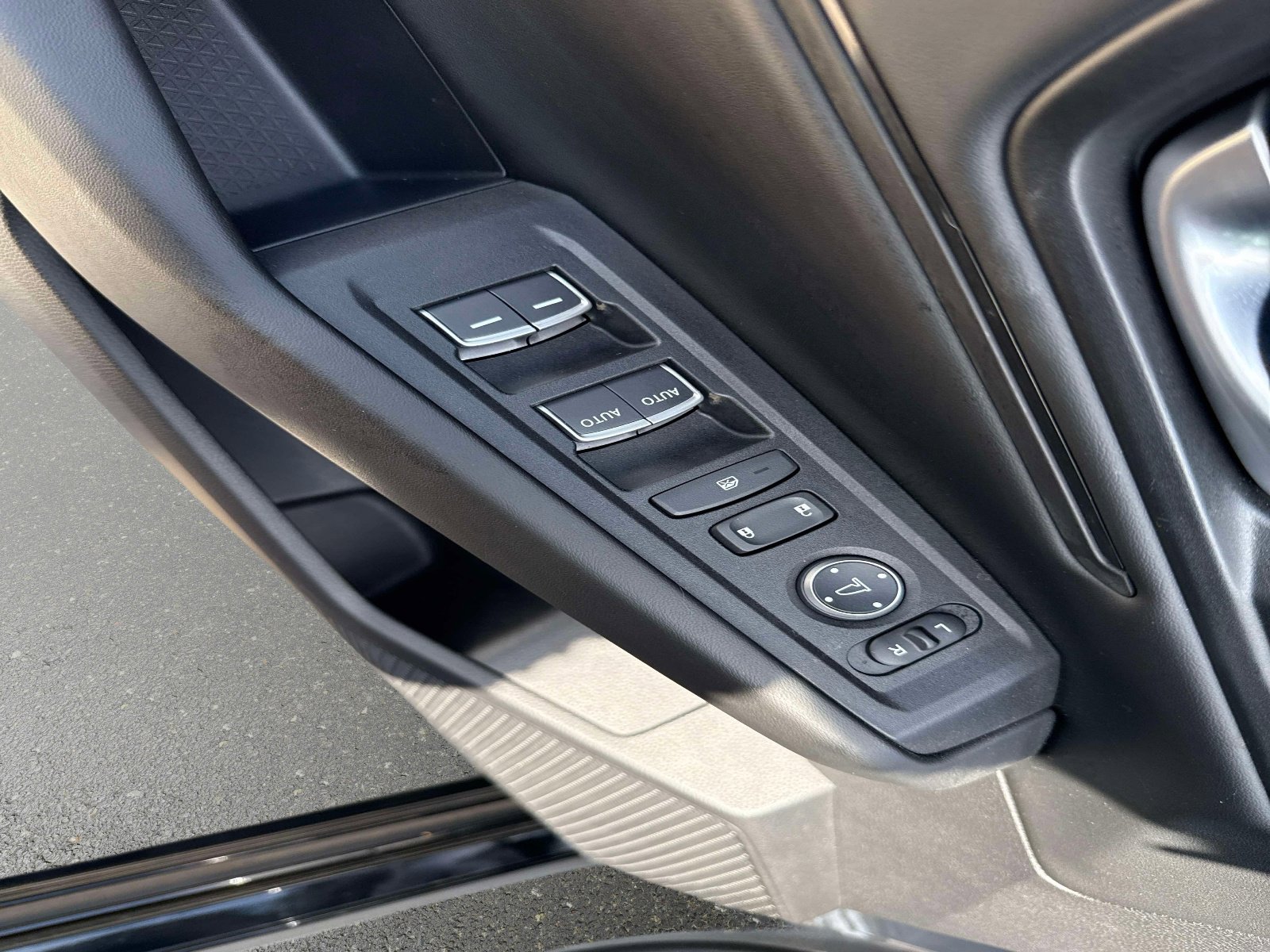 Used 2024 Honda Accord EX-L image 16