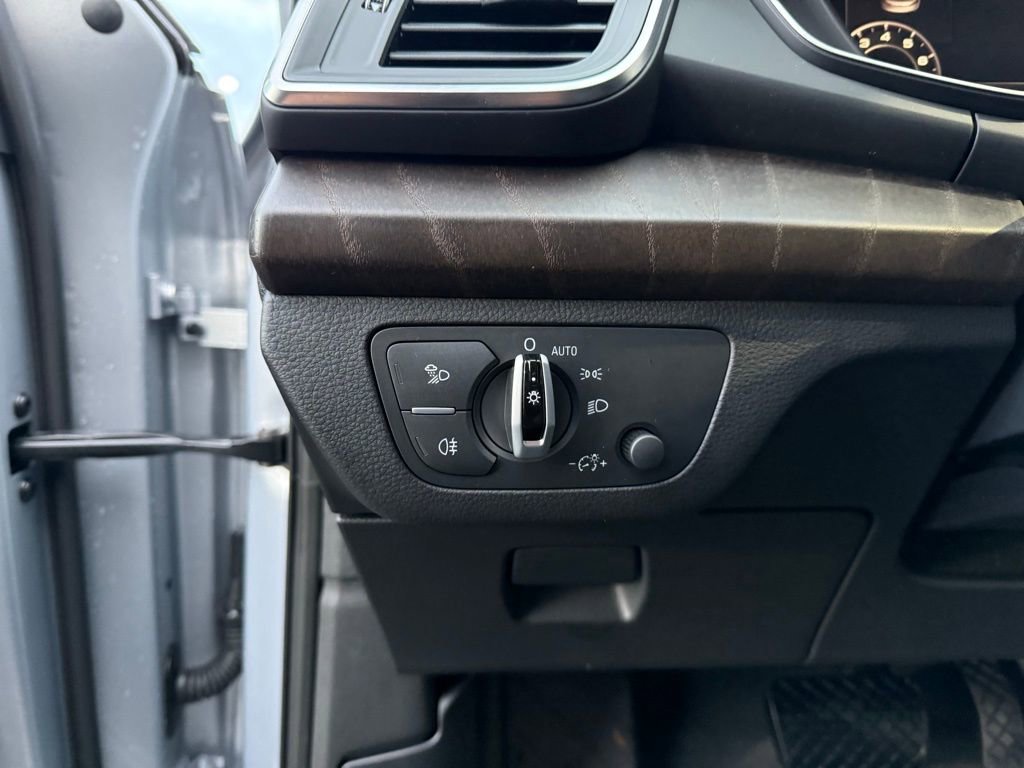 Used 2018 Audi Q5 2.0T Premium Plus w/ Premium Plus Package image 14