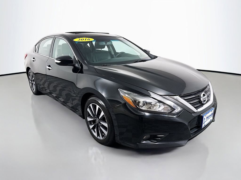 Used 2016 Nissan Altima 2.5 SL w/ 2.5 Technology w/LED Package FWD image 1