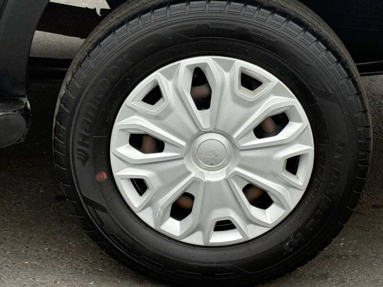 Used 2019 Ford Transit 250 130 Low Roof w/ Exterior Upgrade Package image 10