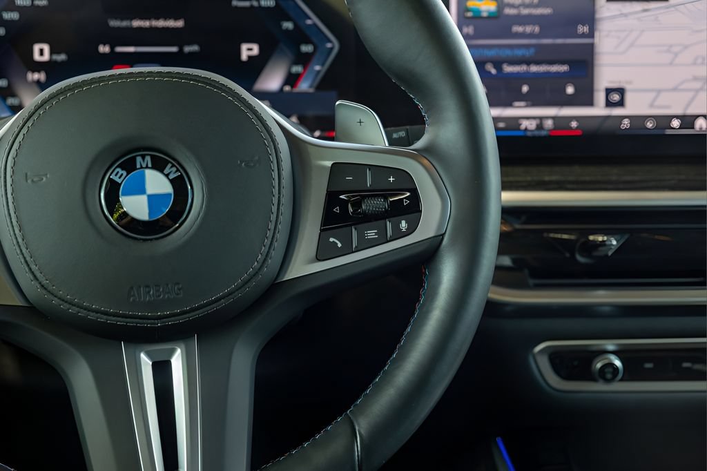 Used 2025 BMW X5 M60i w/ Executive Package AWD/4WD image 32