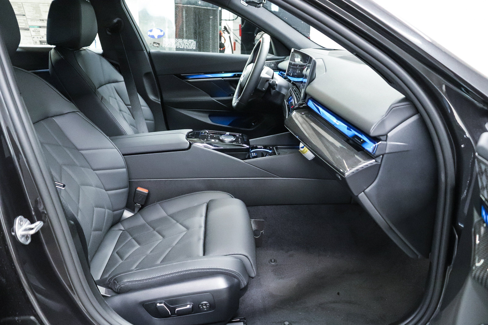 New 2026 BMW i5 M60 w/ Premium Package AWD/4WD image 17