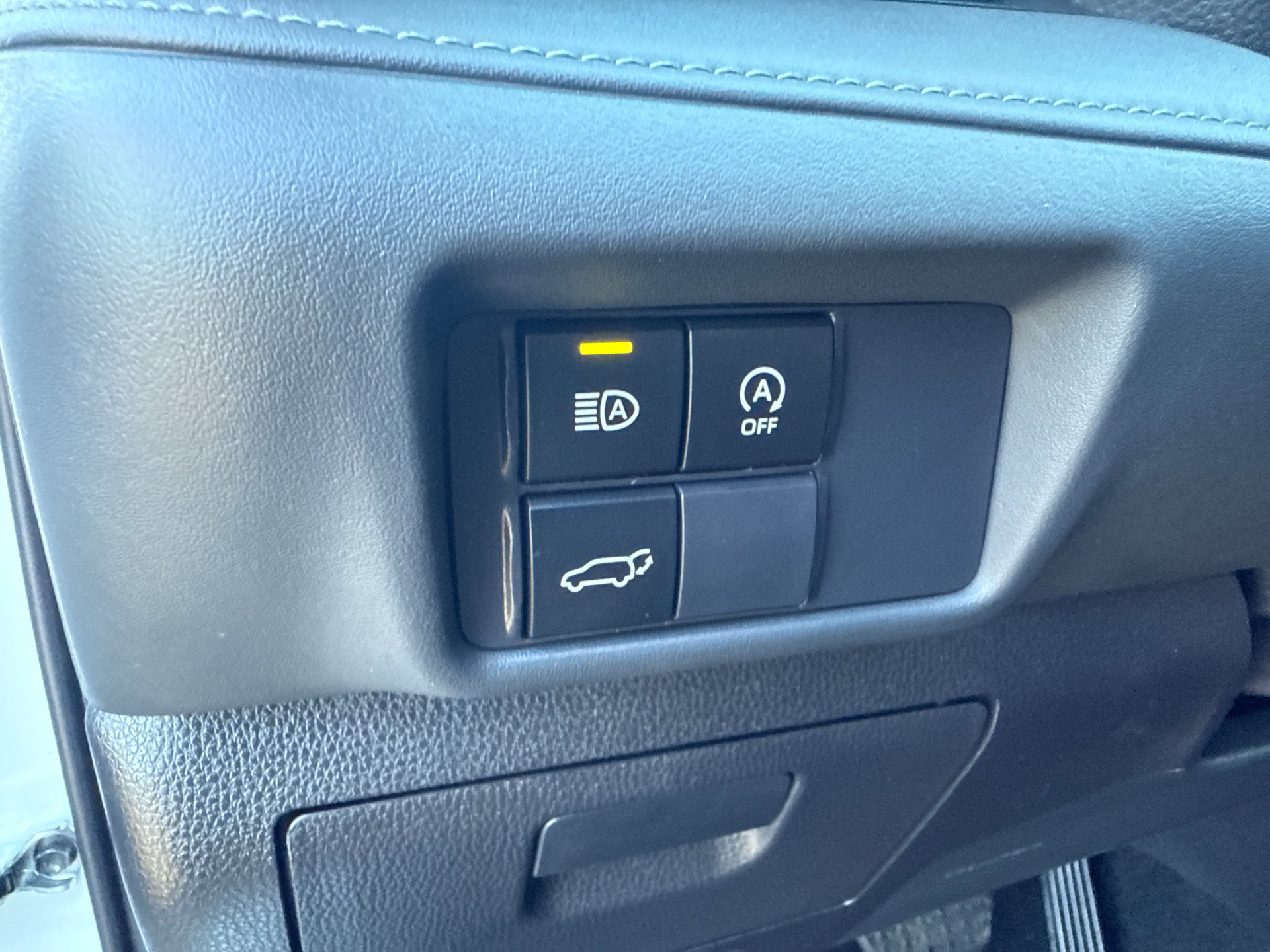 Certified 2025 Toyota Highlander LE image 26